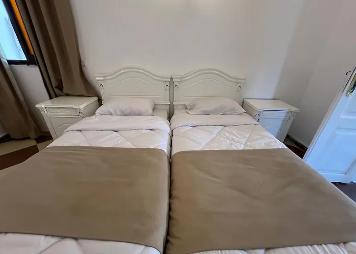 Manzzel Hostel *