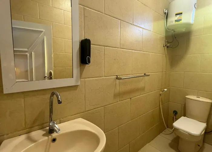 Manzzel Hostel