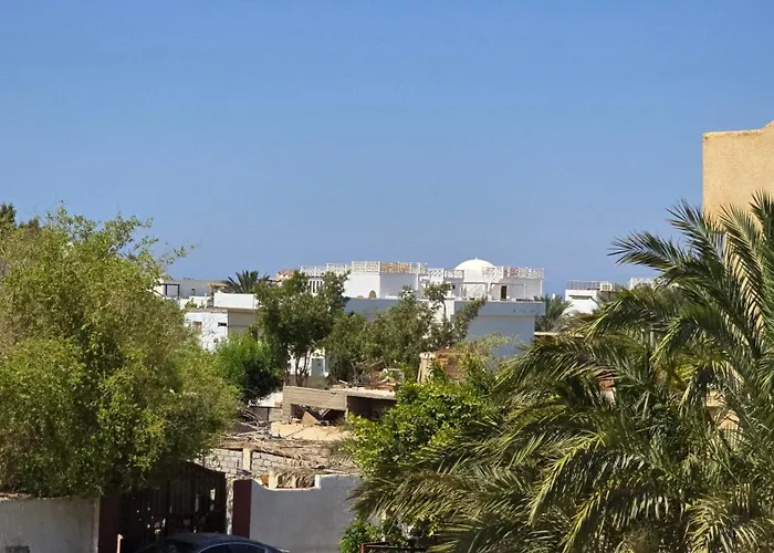 Manzzel Hostel
